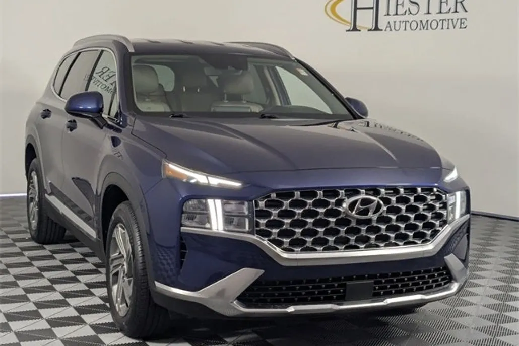 2022 Hyundai Santa Fe SEL photo 1