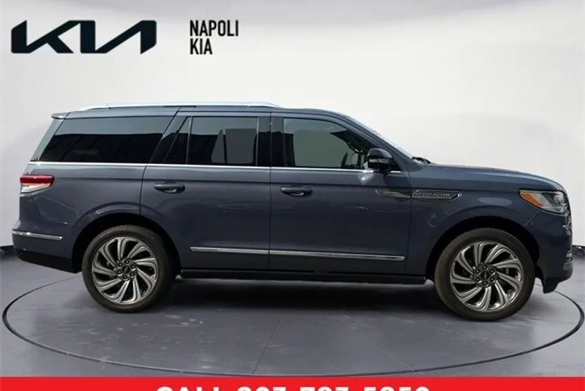 2023 Lincoln Navigator Reserve photo 1