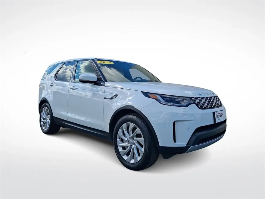2023 Land Rover Discovery S photo 1