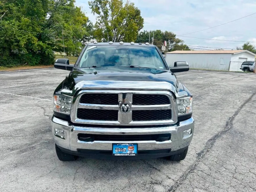 2017 Ram 3500 SLT photo 1