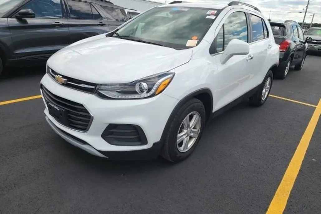 2018 Chevrolet Trax LT photo 1