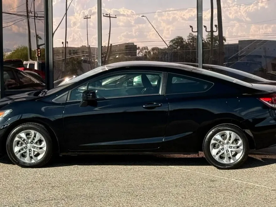 2015 Honda Civic LX photo 1