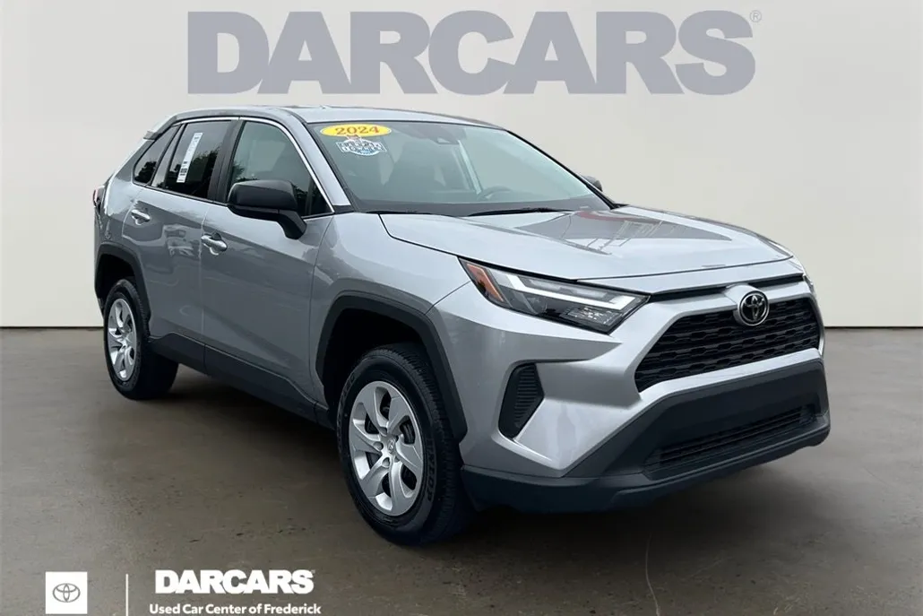 2024 Toyota RAV4 LE photo 1