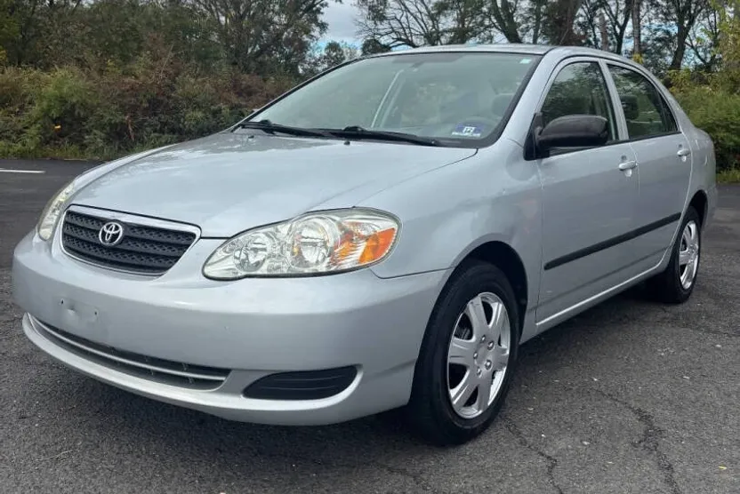 2007 Toyota Corolla CE photo 1