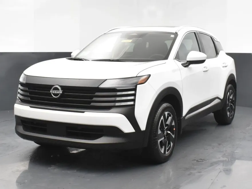 2025 Nissan Kicks SV photo 1
