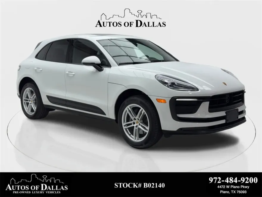 2025 Porsche Macan T photo 1