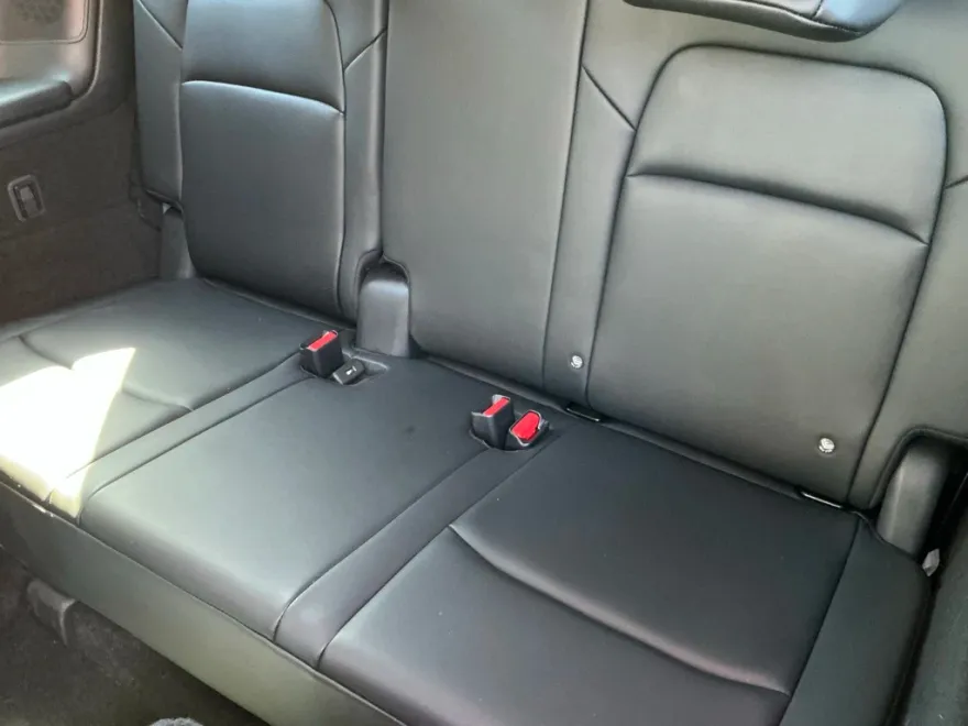 2024 Nissan Pathfinder Platinum photo 1