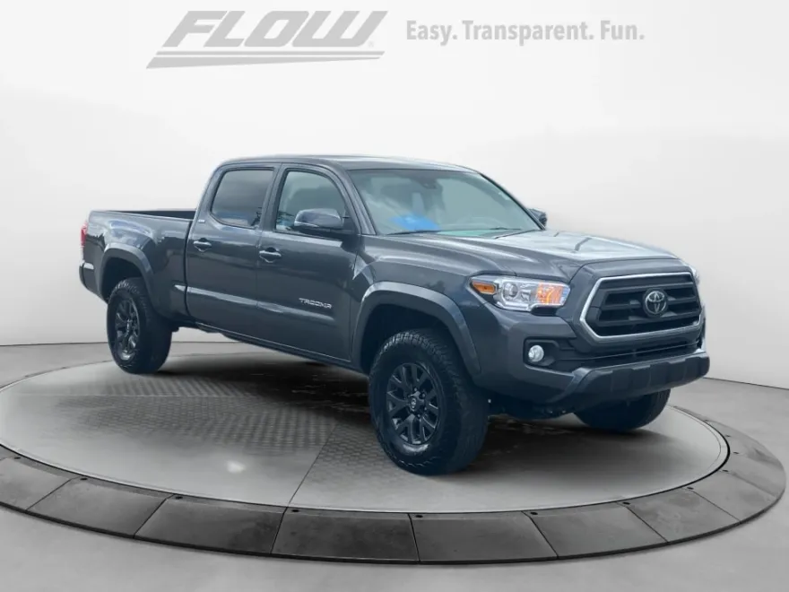 2022 Toyota Tacoma SR5 V6 photo 1