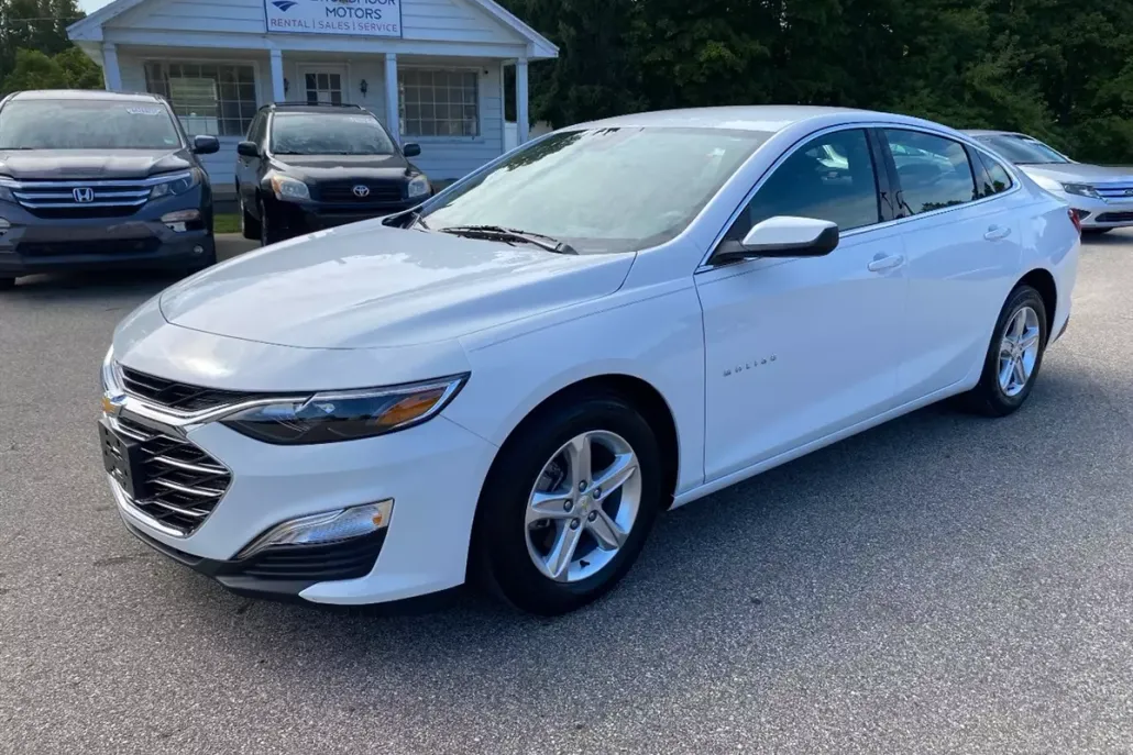 2025 Chevrolet Malibu LS photo 1