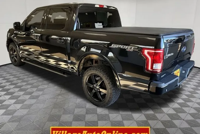 2015 Ford F-150 XLT photo 1