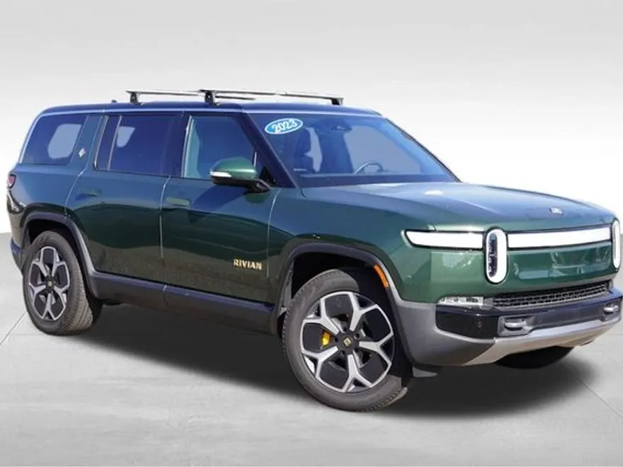 2023 Rivian R1S Adventure photo 1