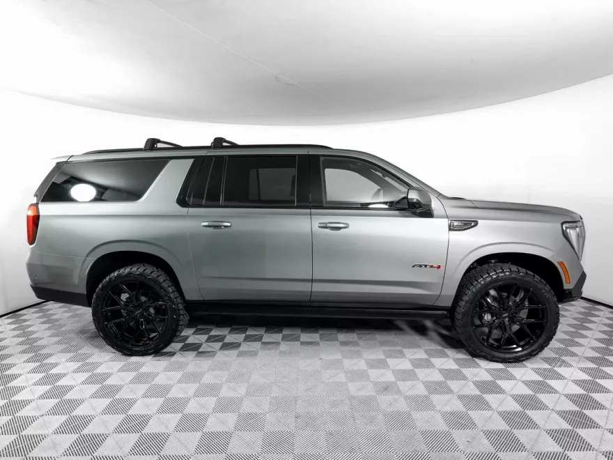 2025 Gmc Yukon XL AT4 Ultimate photo 1
