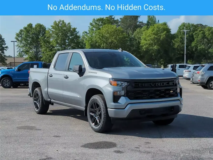 2025 Chevrolet Silverado 1500 Custom photo 1