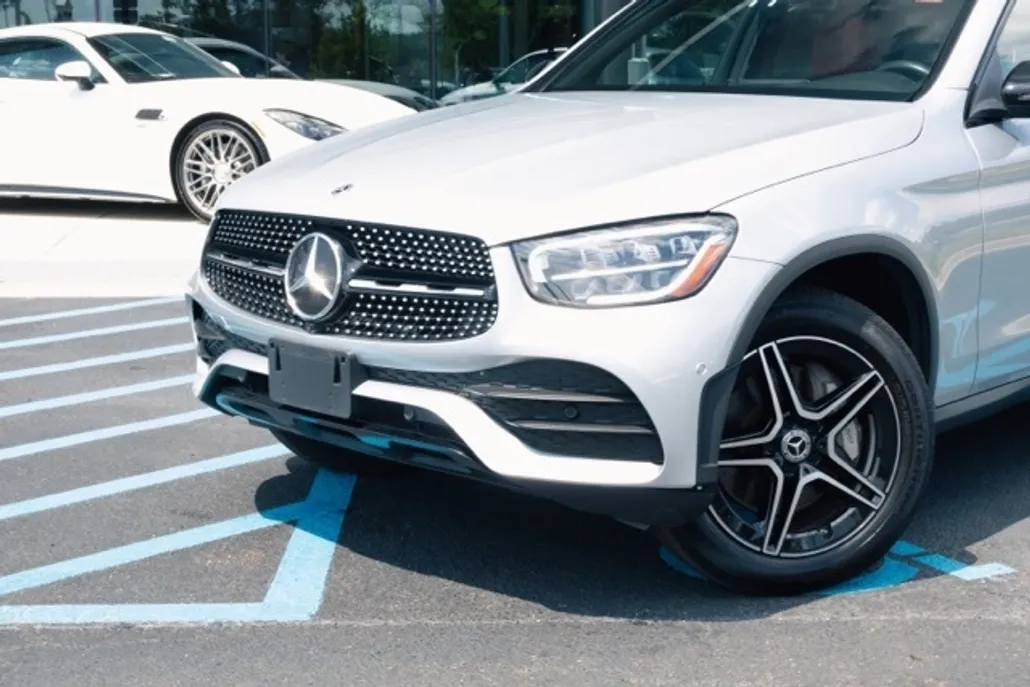 2022 Mercedes Benz GLC 300 4MATIC photo 1