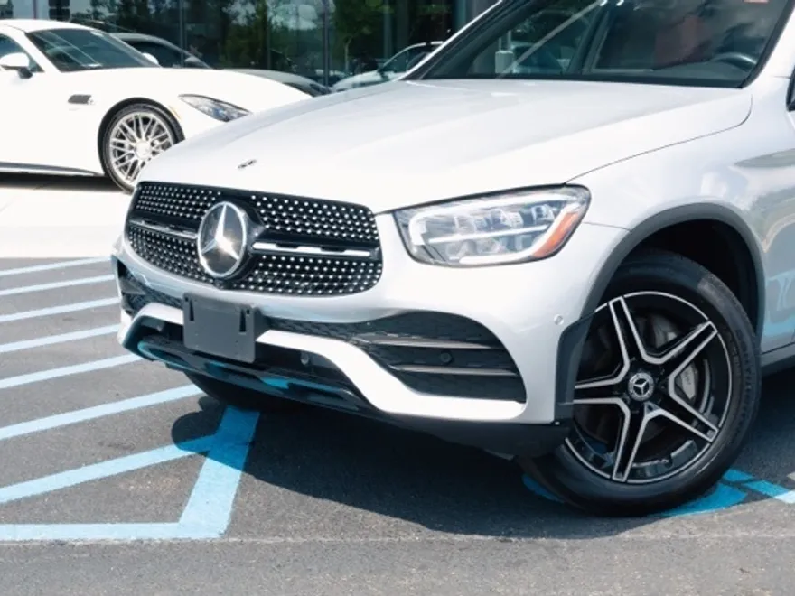 2022 Mercedes Benz GLC 300 4MATIC photo 1