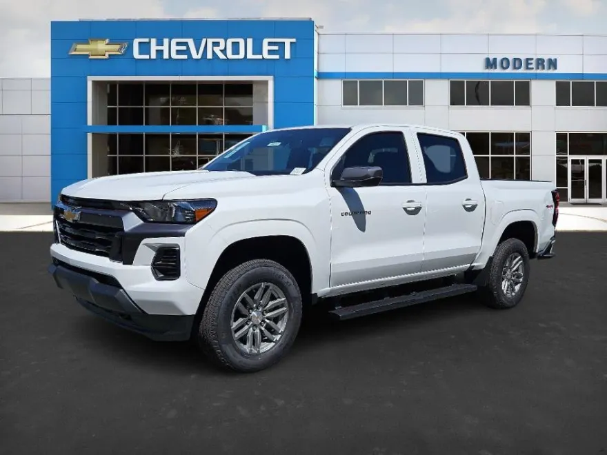 2026 Chevrolet Colorado LT photo 1