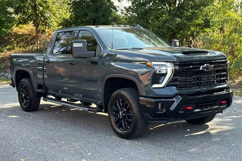 2026 Chevrolet Silverado 2500HD photo 1