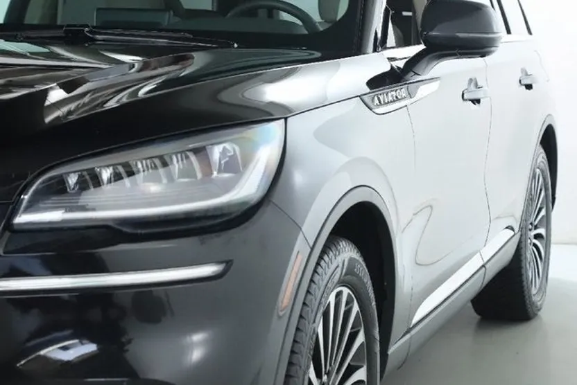 2023 Lincoln Aviator Reserve photo 1