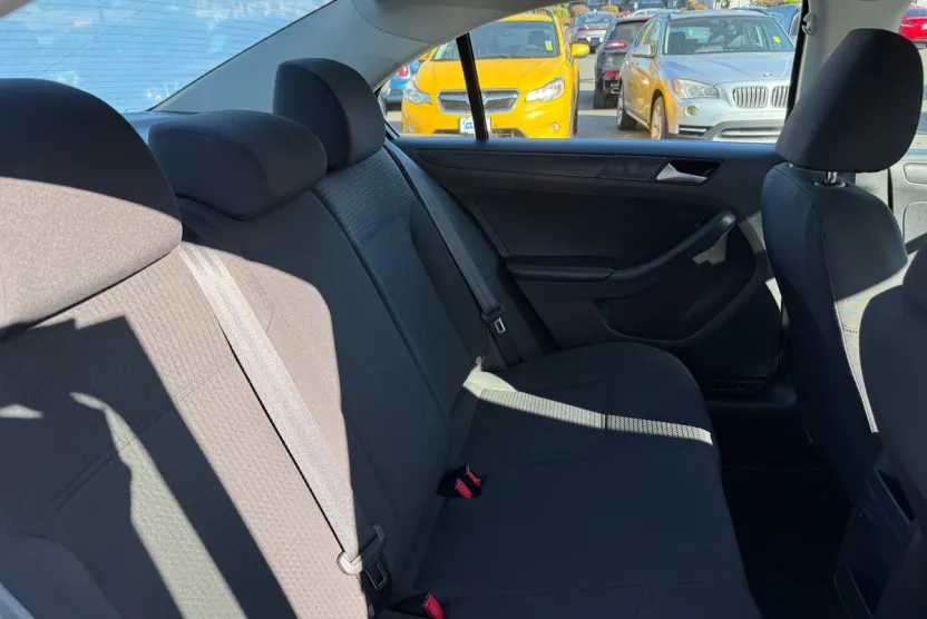 2016 Volkswagen Jetta 1.4T S photo 1
