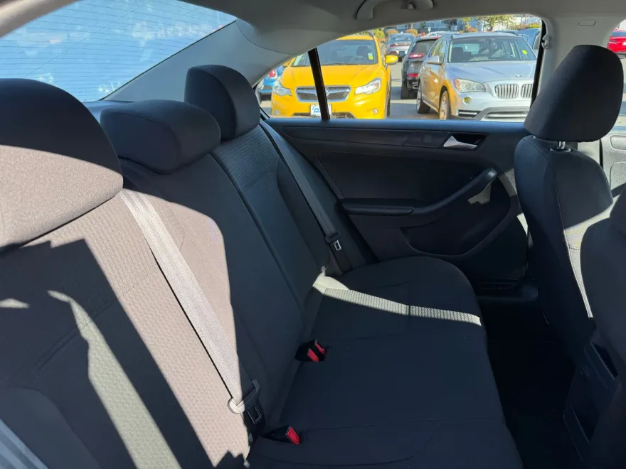 2016 Volkswagen Jetta 1.4T S photo 1