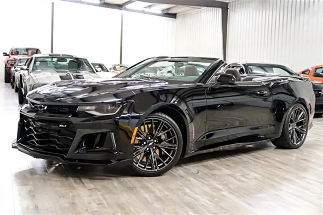 2017 Chevrolet Camaro ZL1 photo 1