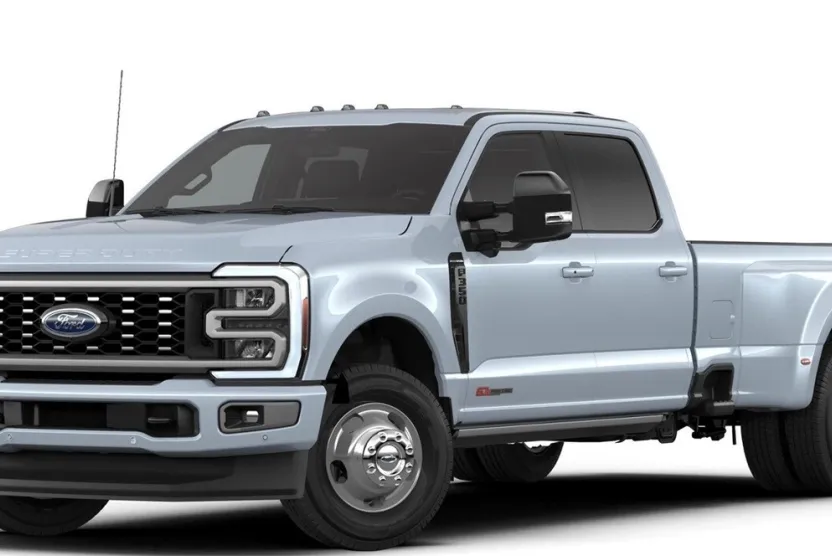 2026 Ford F-350 Platinum photo 1
