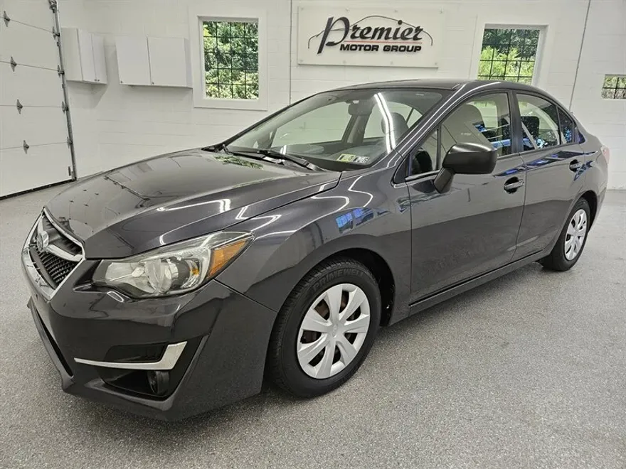 2015 Subaru Impreza 2.0i photo 1