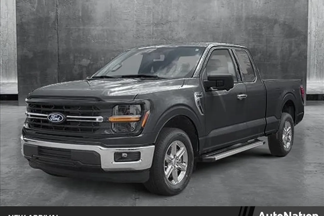 2025 Ford F-150 XLT photo 1