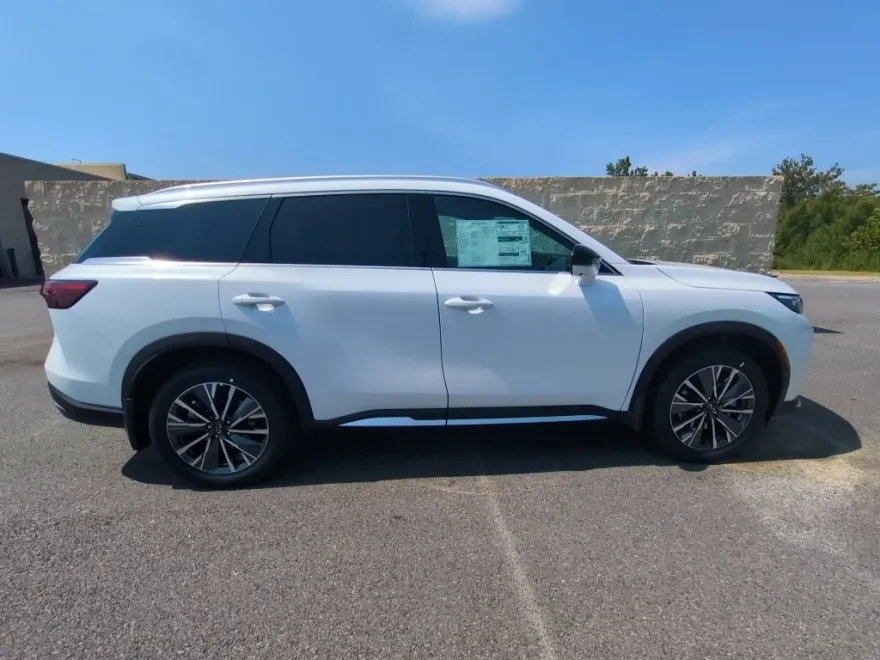 2026 Infiniti QX60 Luxe photo 1