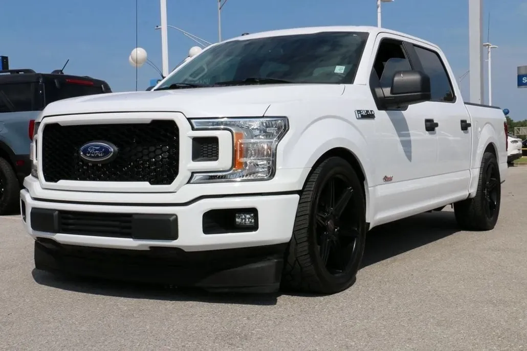 2019 Ford F-150 XL photo 1
