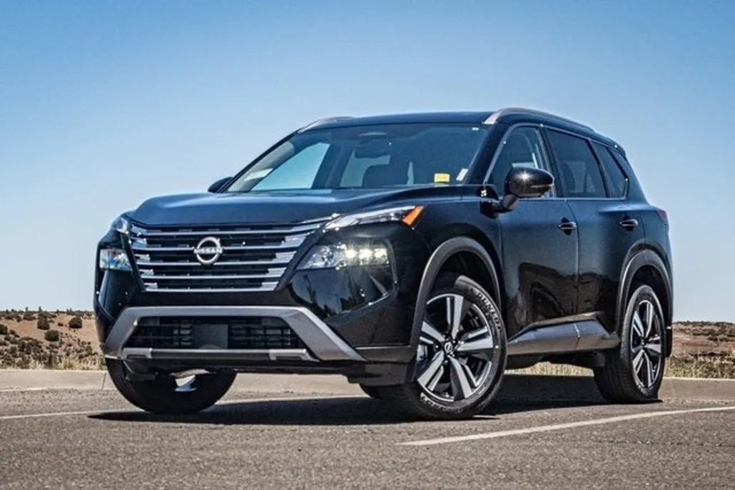 2025 Nissan Rogue SL photo 1