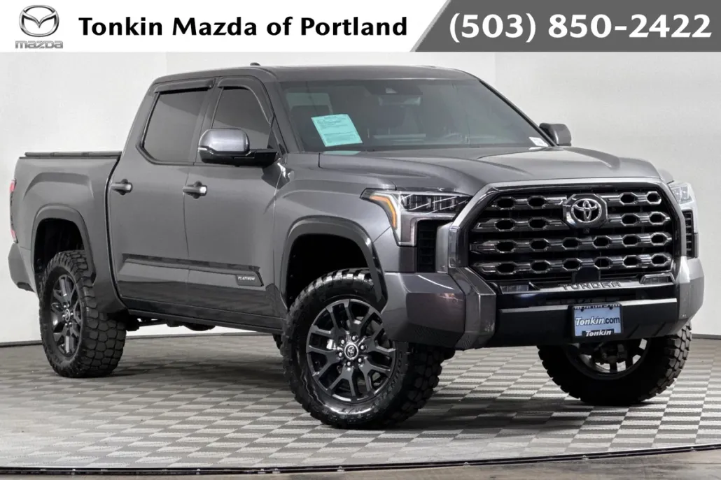 2023 Toyota Tundra Platinum photo 1