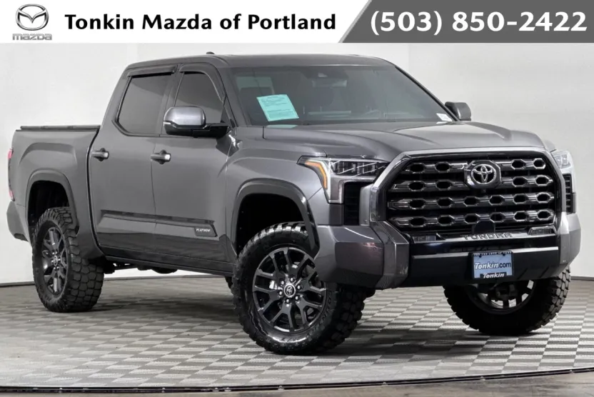 2023 Toyota Tundra Platinum photo 1