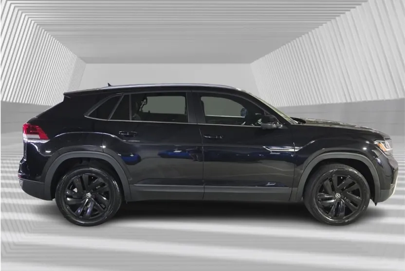 2022 Volkswagen Atlas Cross Sport SE Technology photo 1