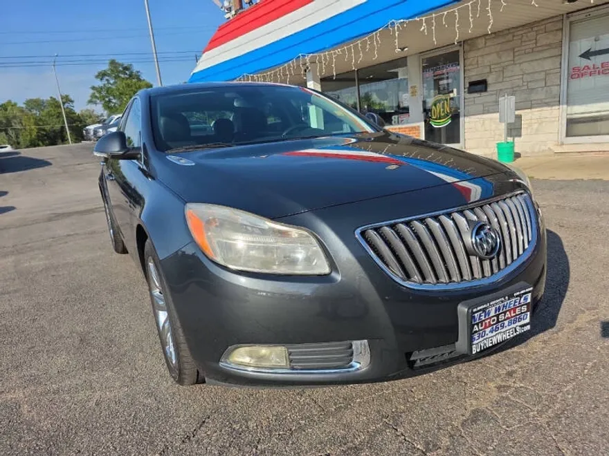 2013 Buick Regal Premium I photo 1