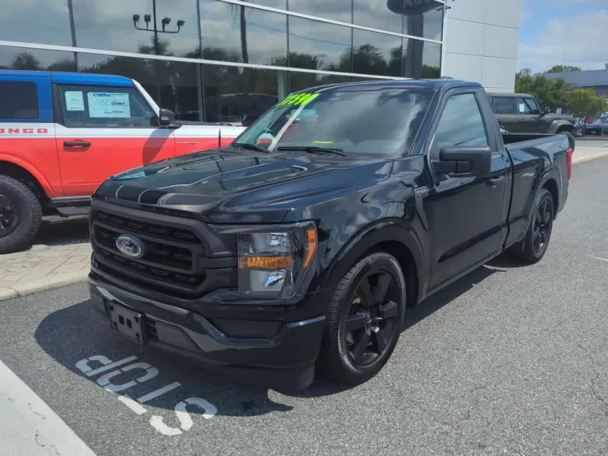 2023 Ford F-150 XL photo 1