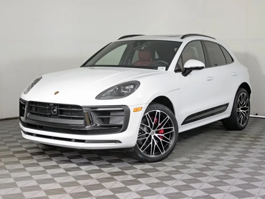 2025 Porsche Macan S photo 1
