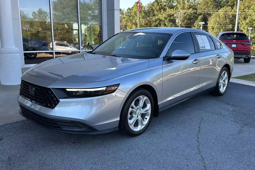2023 Honda Accord LX photo 1