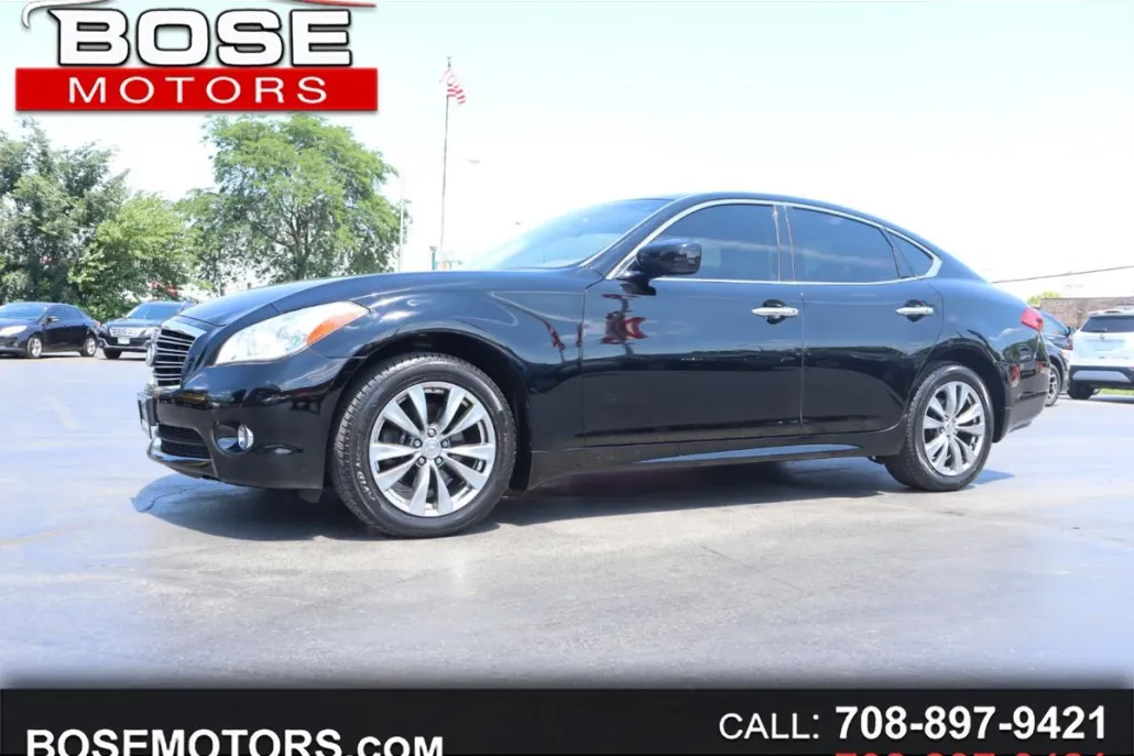 2012 Infiniti M37 photo 1