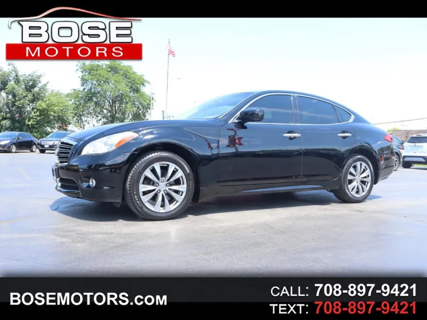 2012 Infiniti M37 photo 1