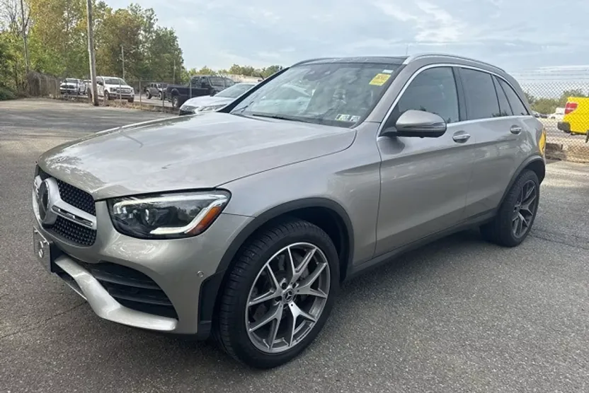 2020 Mercedes Benz GLC 300 4MATIC photo 1