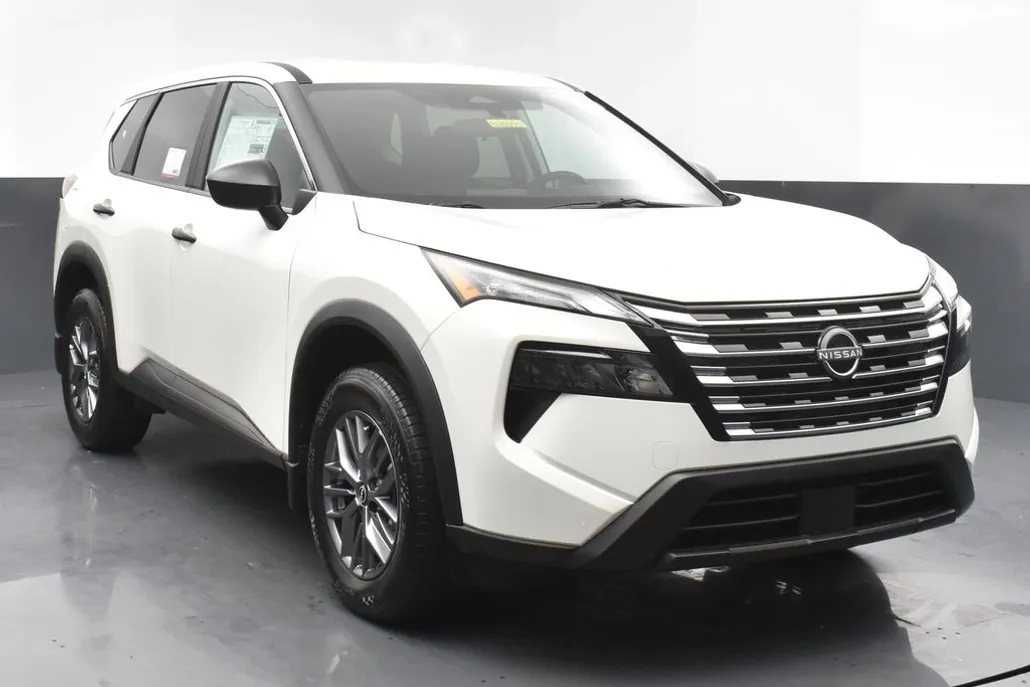 2026 Nissan Rogue S photo 1