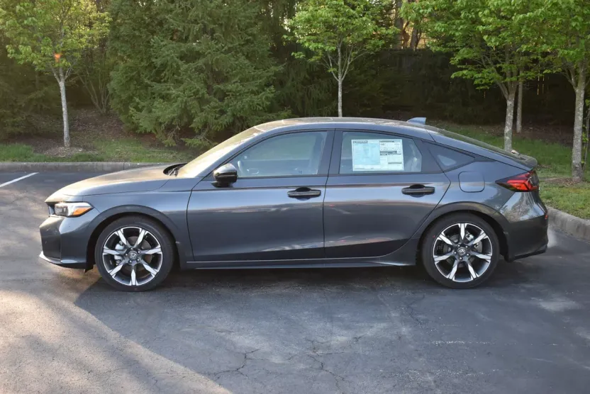 2026 Honda Civic Hybrid Sport Touring Hatchback photo 1