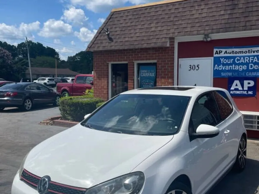 2012 Volkswagen Golf GTI Base photo 1