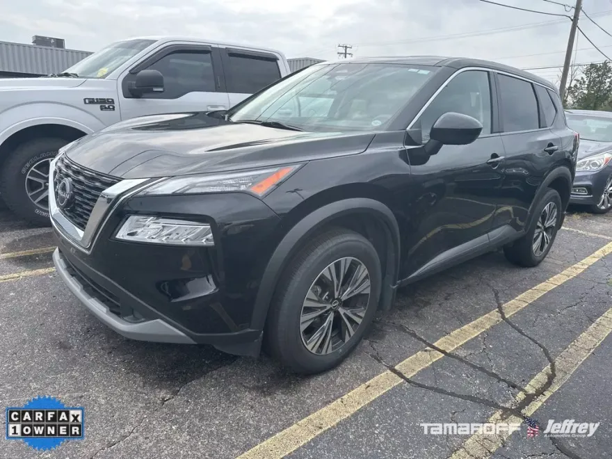 2023 Nissan Rogue SV photo 1