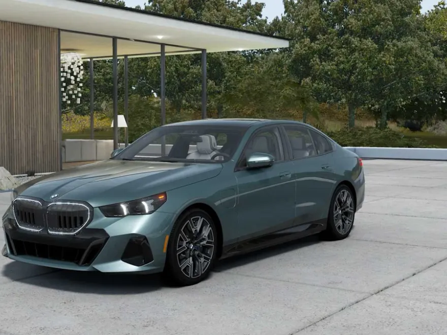 2026 Bmw 550e xDrive photo 1