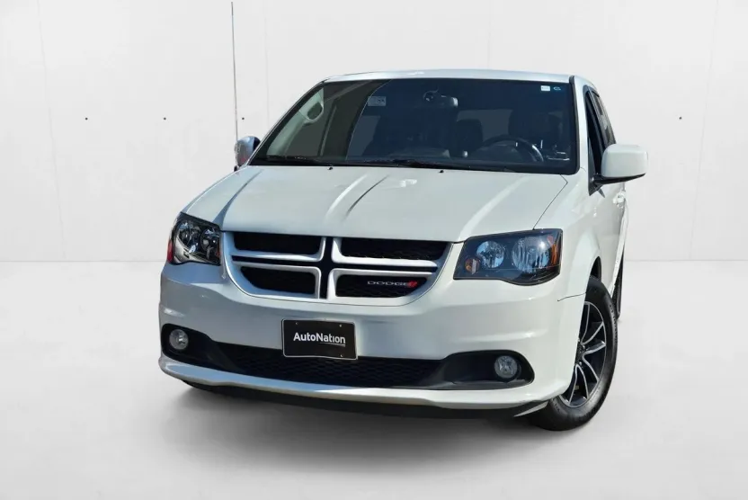 2018 Dodge Grand Caravan GT photo 1