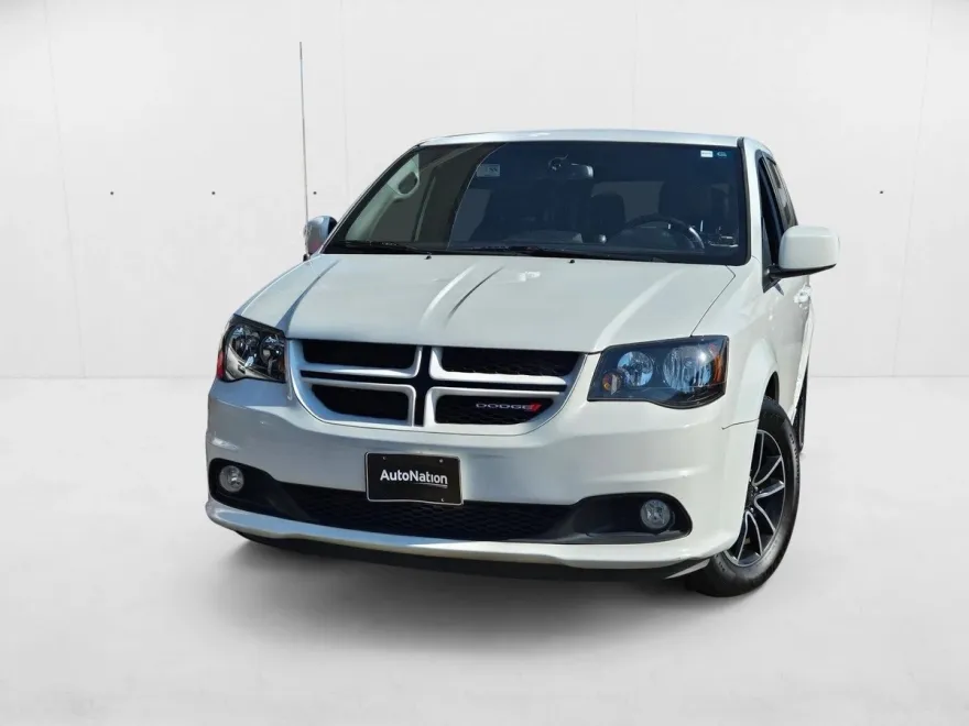 2018 Dodge Grand Caravan GT photo 1