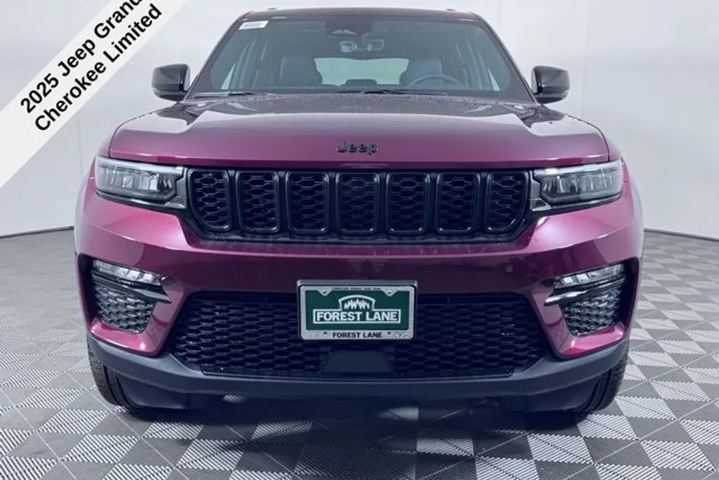2025 Jeep Grand Cherokee Limited photo 1