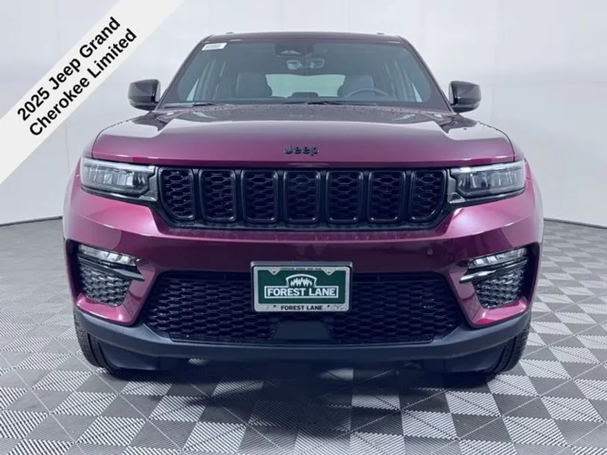 2025 Jeep Grand Cherokee Limited photo 1